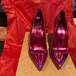 Christian Louboutin Hot Chick Pumps in Fuxia